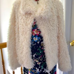Guess Fashion Fluffy Faux Fur Jacket🌹